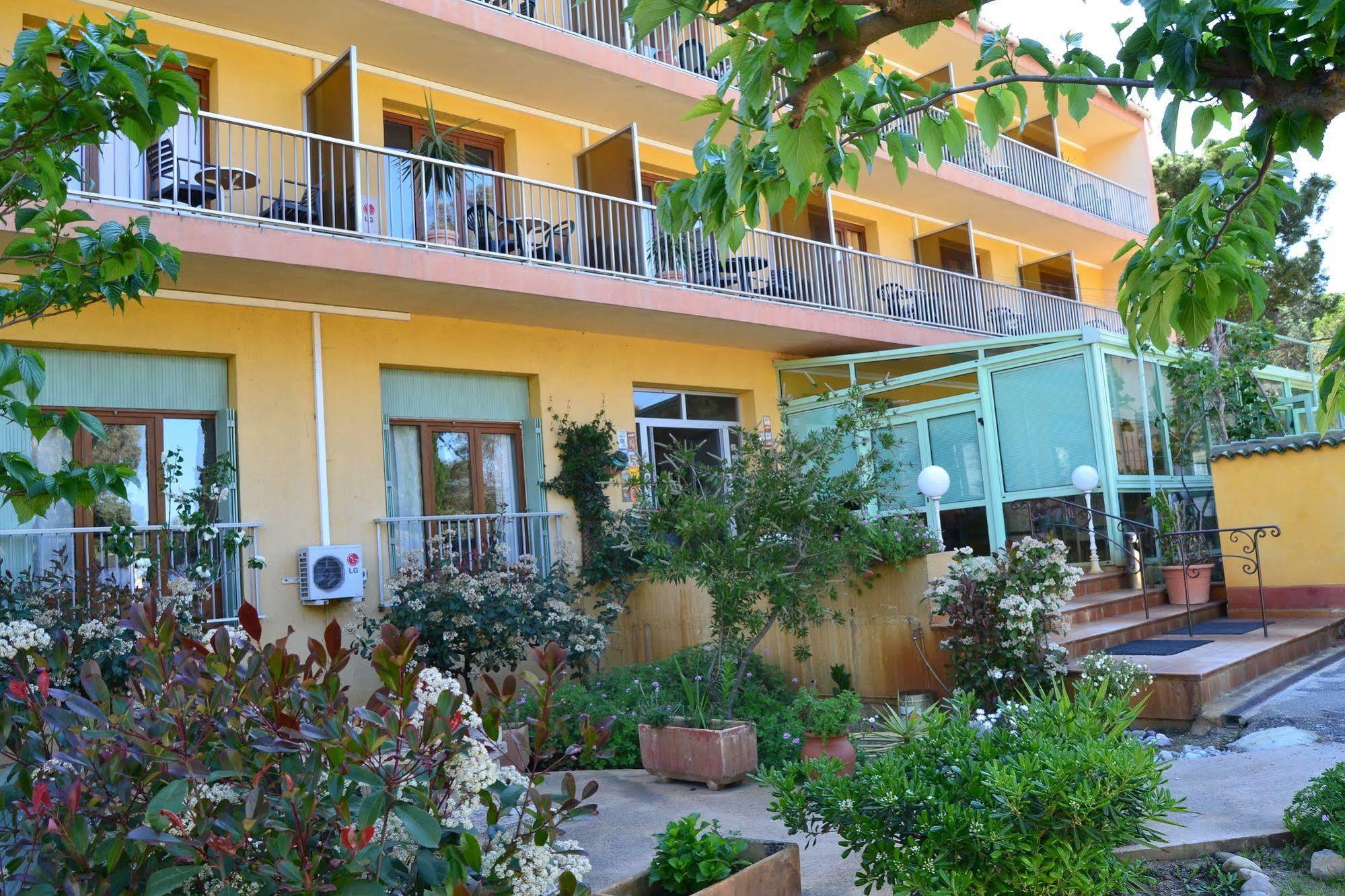 Hotel Cyrnea Calvi  Exteriér fotografie
