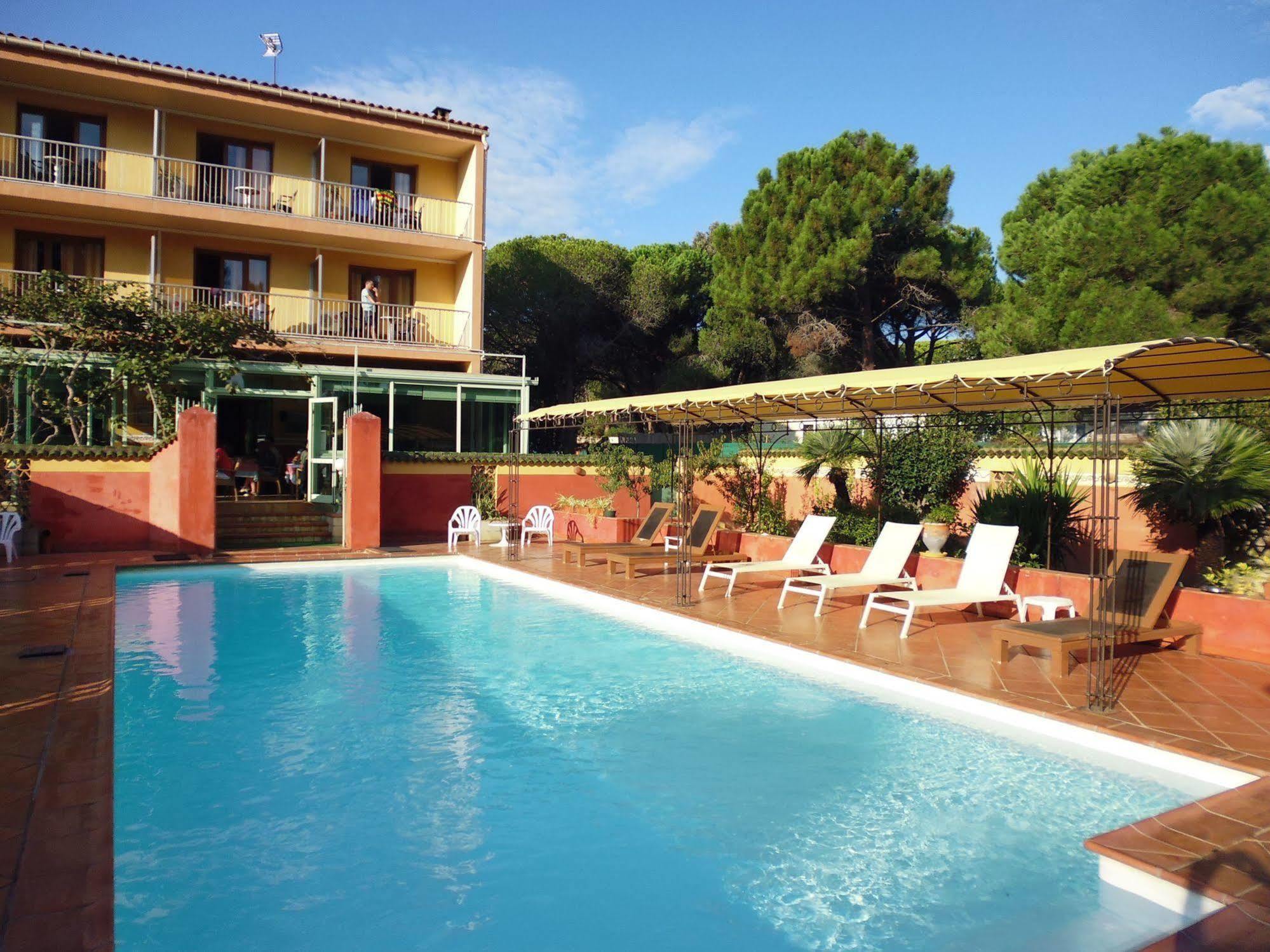 Hotel Cyrnea Calvi  Exteriér fotografie