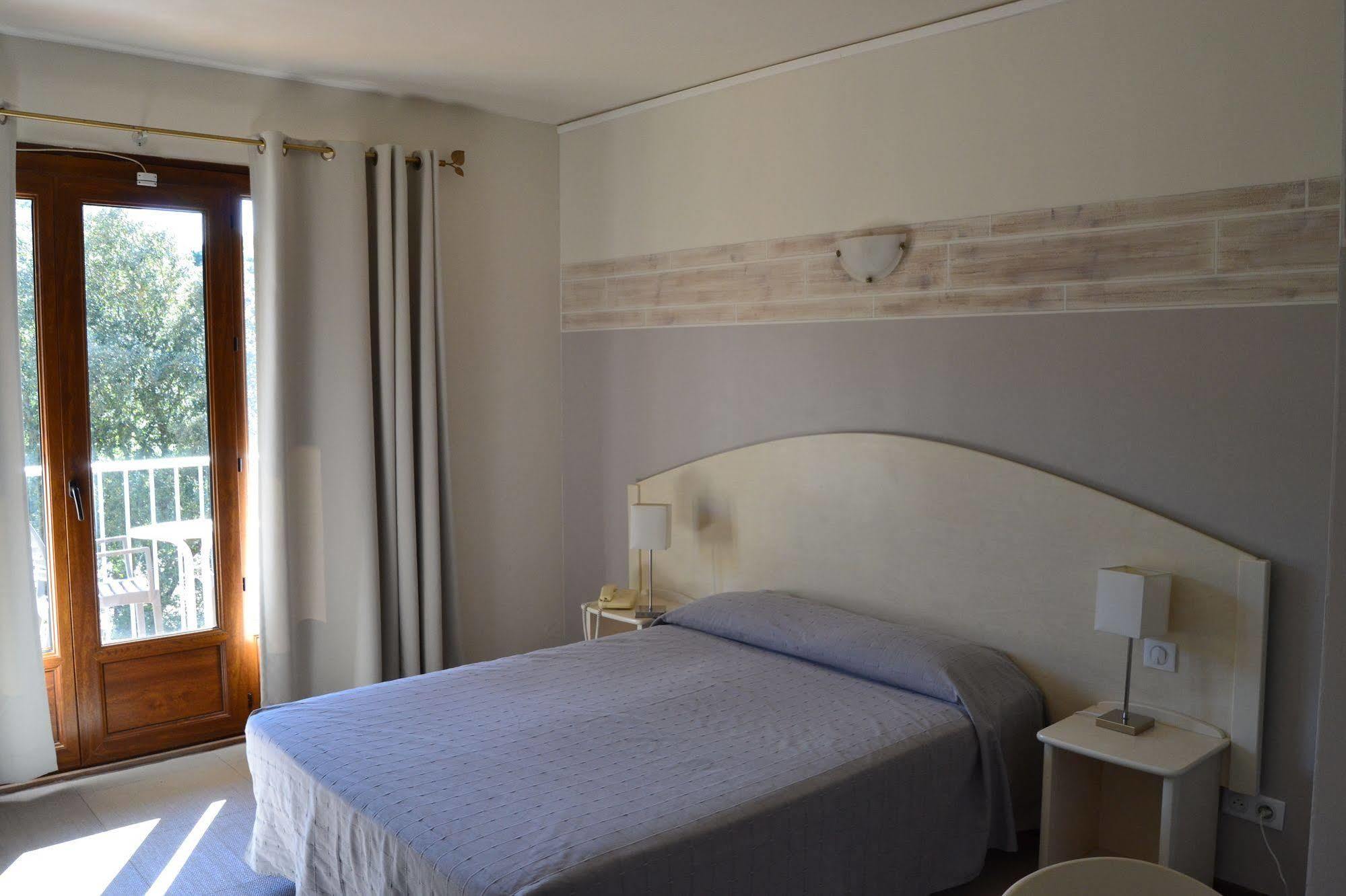 Hotel Cyrnea Calvi  Exteriér fotografie