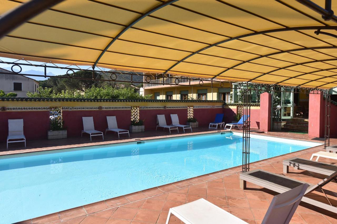 Hotel Cyrnea Calvi  Exteriér fotografie