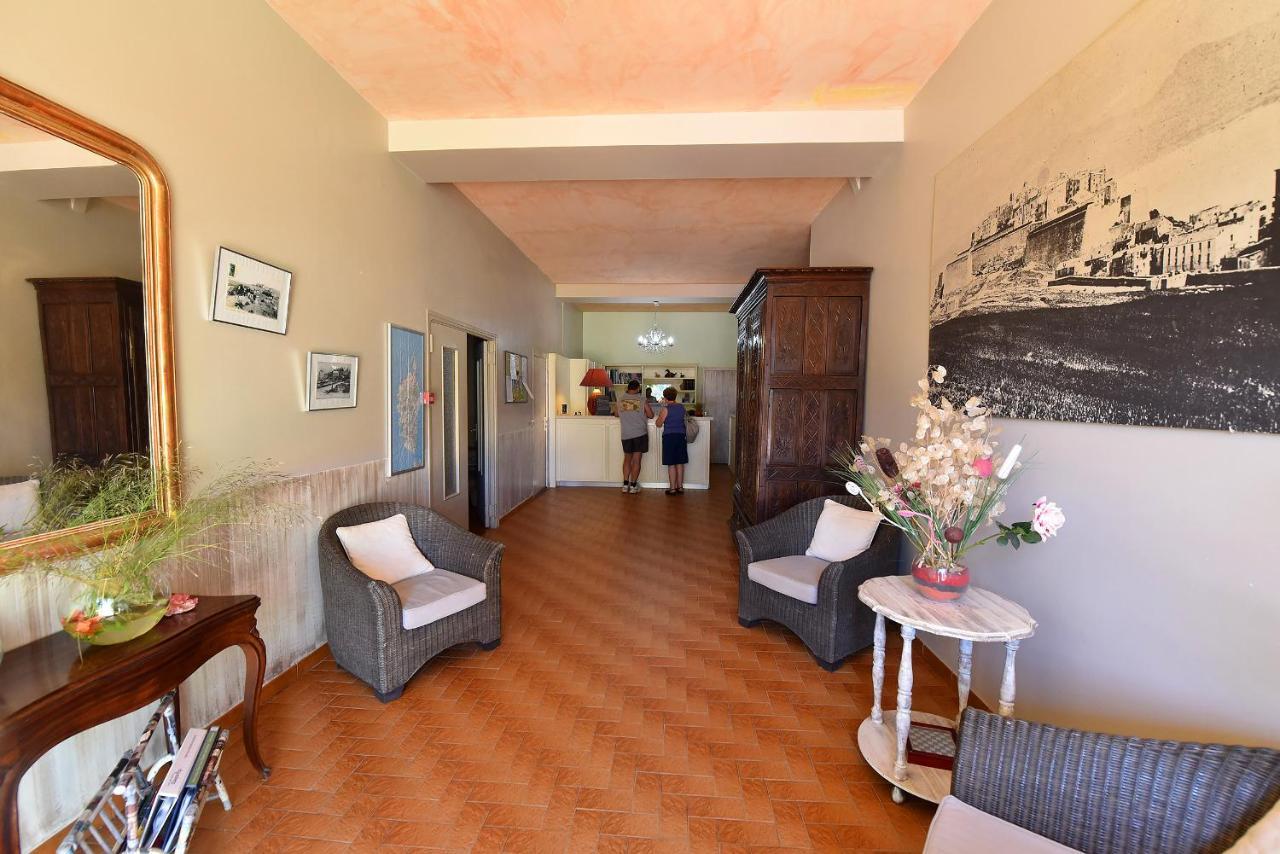 Hotel Cyrnea Calvi  Exteriér fotografie